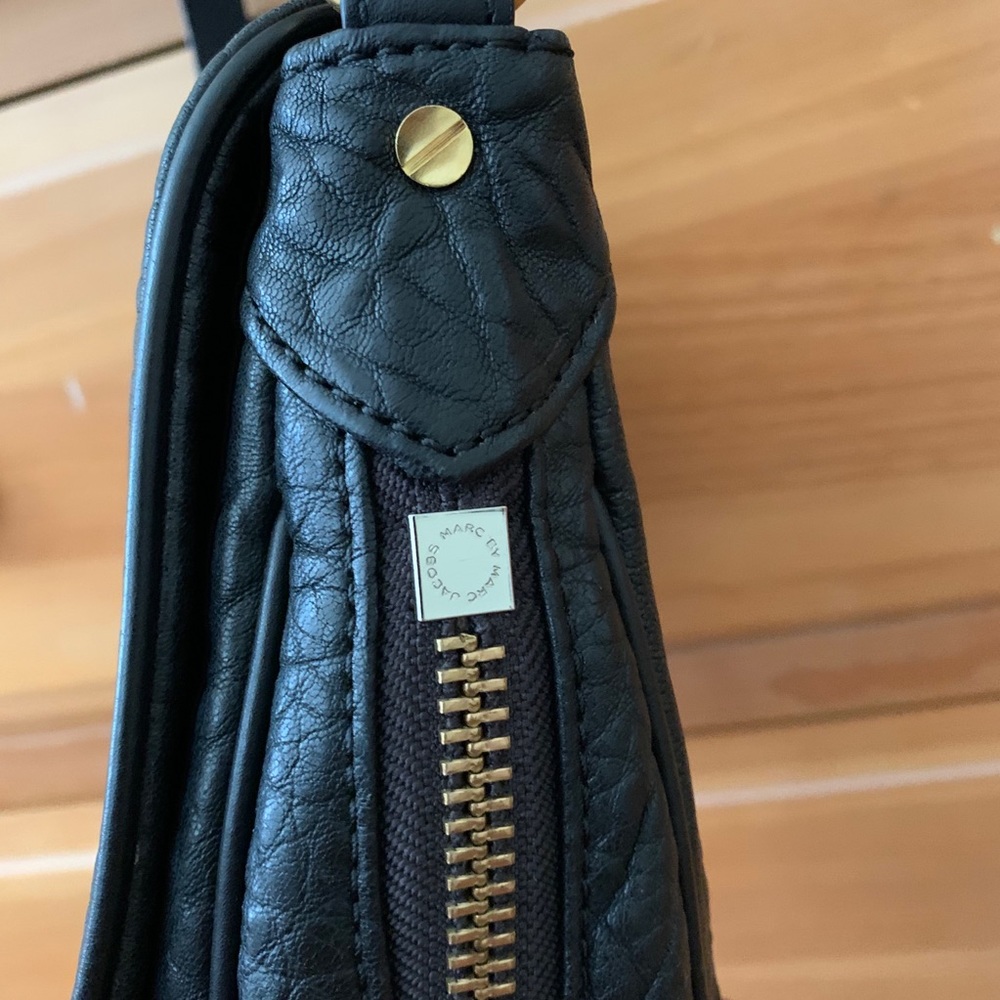 Marc by Marc Jacobs Black Crossbody - Picture 5 of 9
